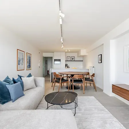 Luxury Zeedijk With Direct Ocean View 6p